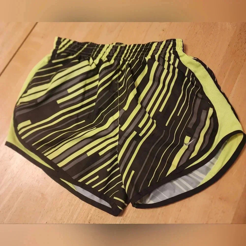 Nike dri-fit running shorts black & yellow size small